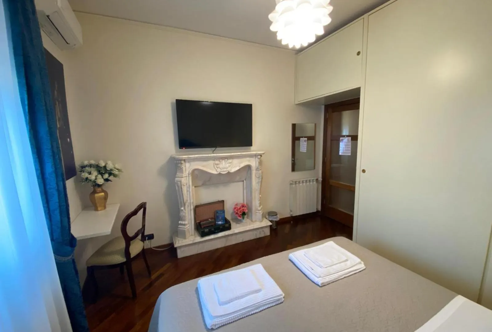 CASA BATTISTI MESSINA bellissimo appartamento in centro città ideale per FAMIGLIE o GRUPPI DI AMICI - max 3 camere, max 8 persone Bed & Breakfast