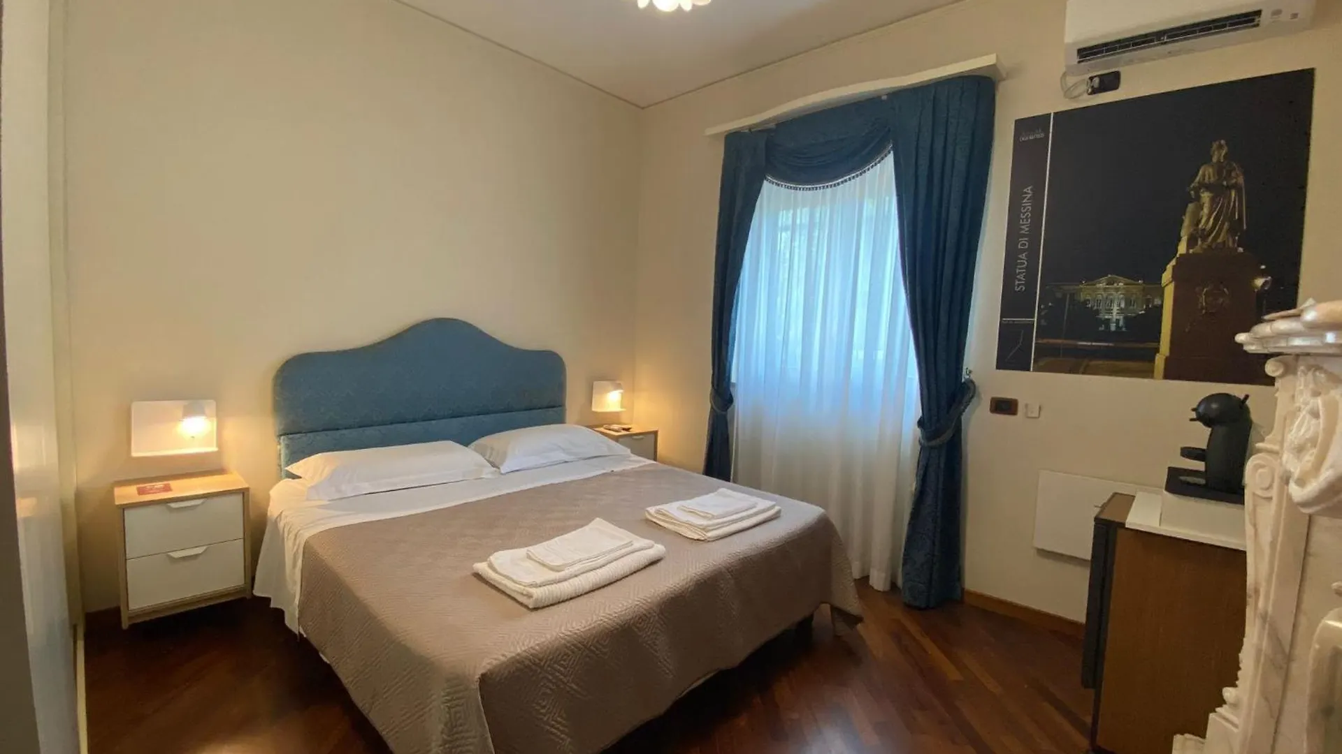 CASA BATTISTI MESSINA bellissimo appartamento in centro città ideale per FAMIGLIE o GRUPPI DI AMICI - max 3 camere, max 8 persone 0*,